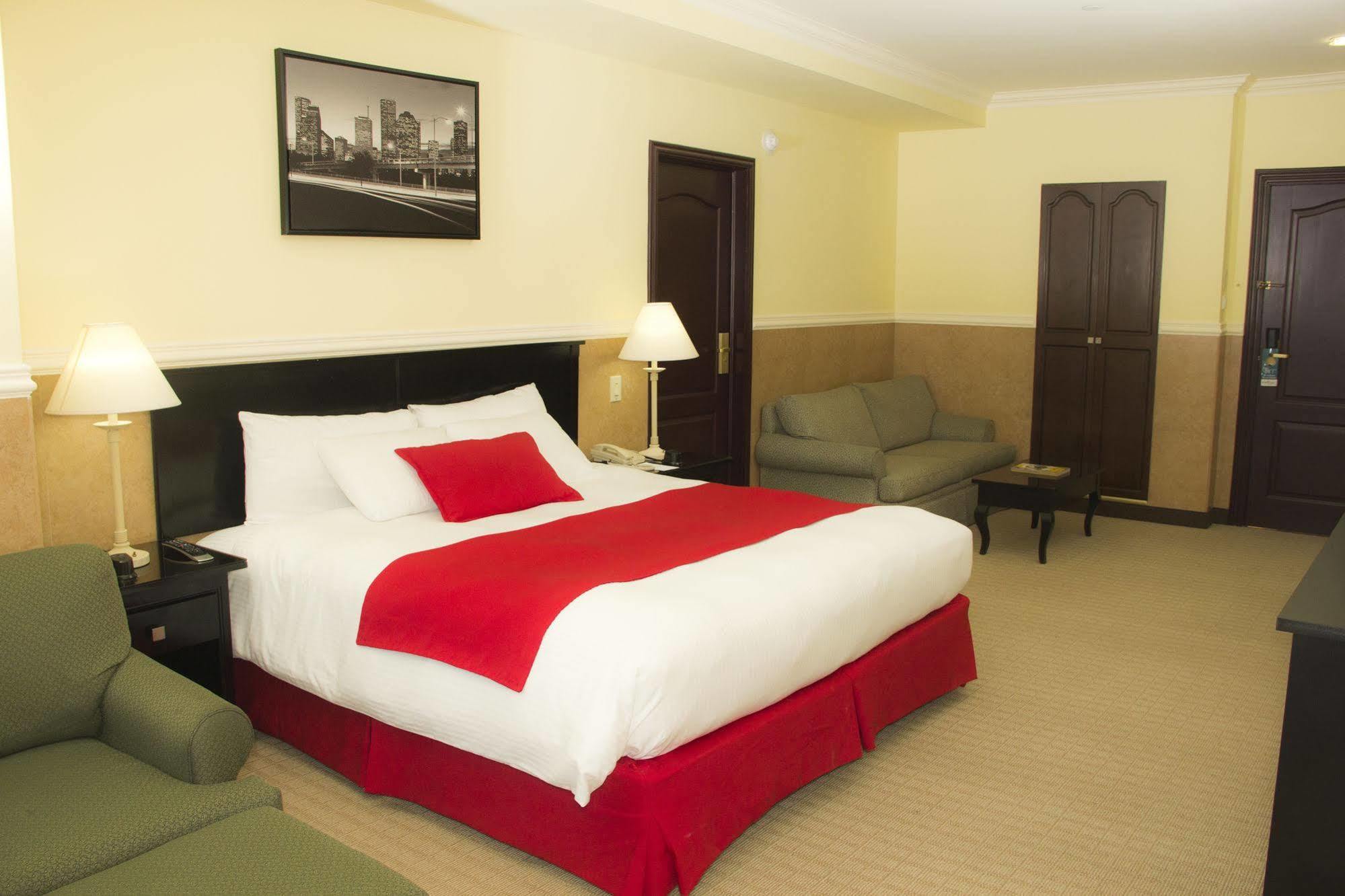 Beverly Hills: Hotel And Business Nuevo Cuscatlan Екстер'єр фото