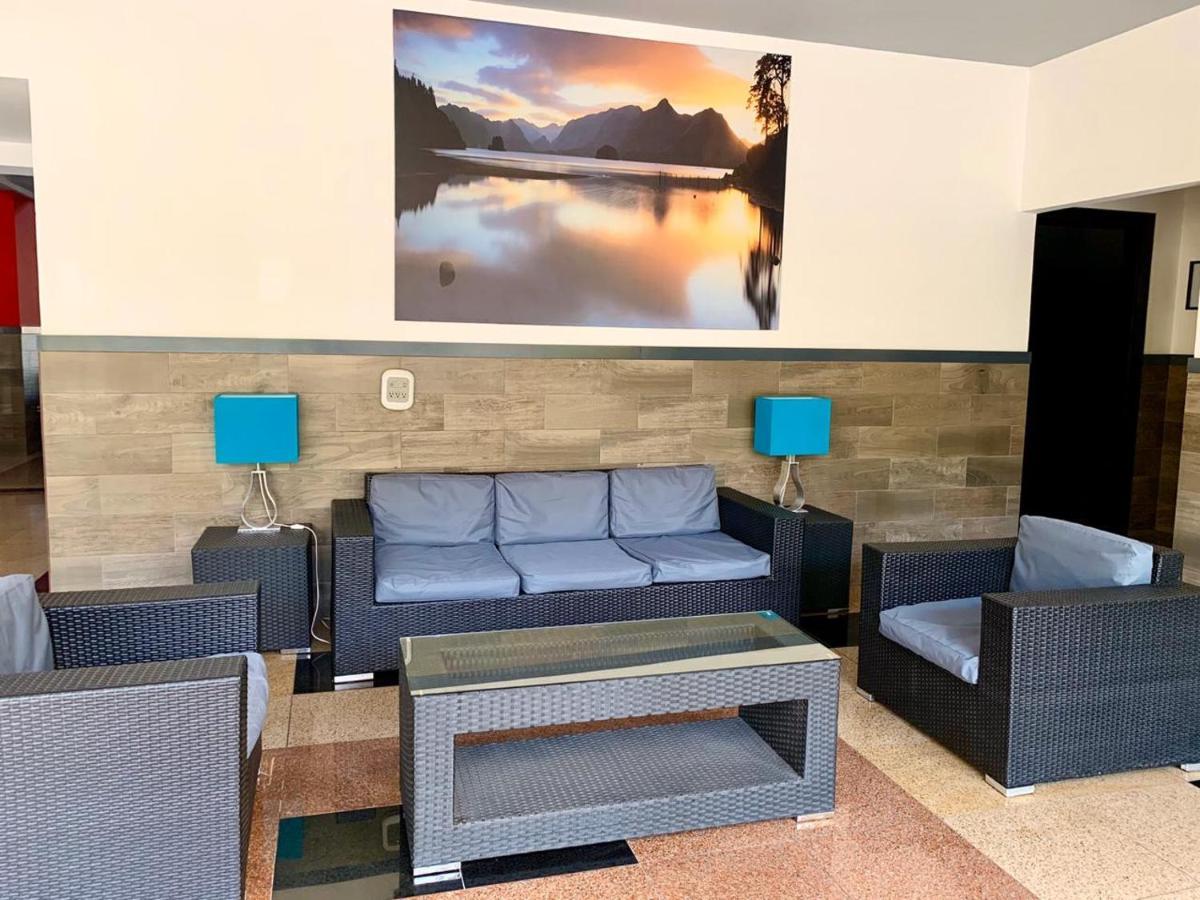 Beverly Hills: Hotel And Business Nuevo Cuscatlan Екстер'єр фото